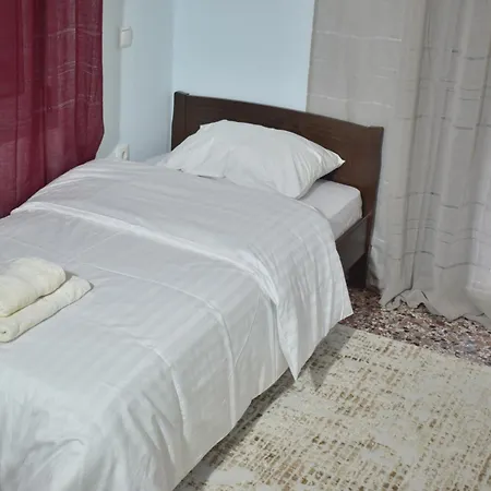 Rose's House Apartmán *